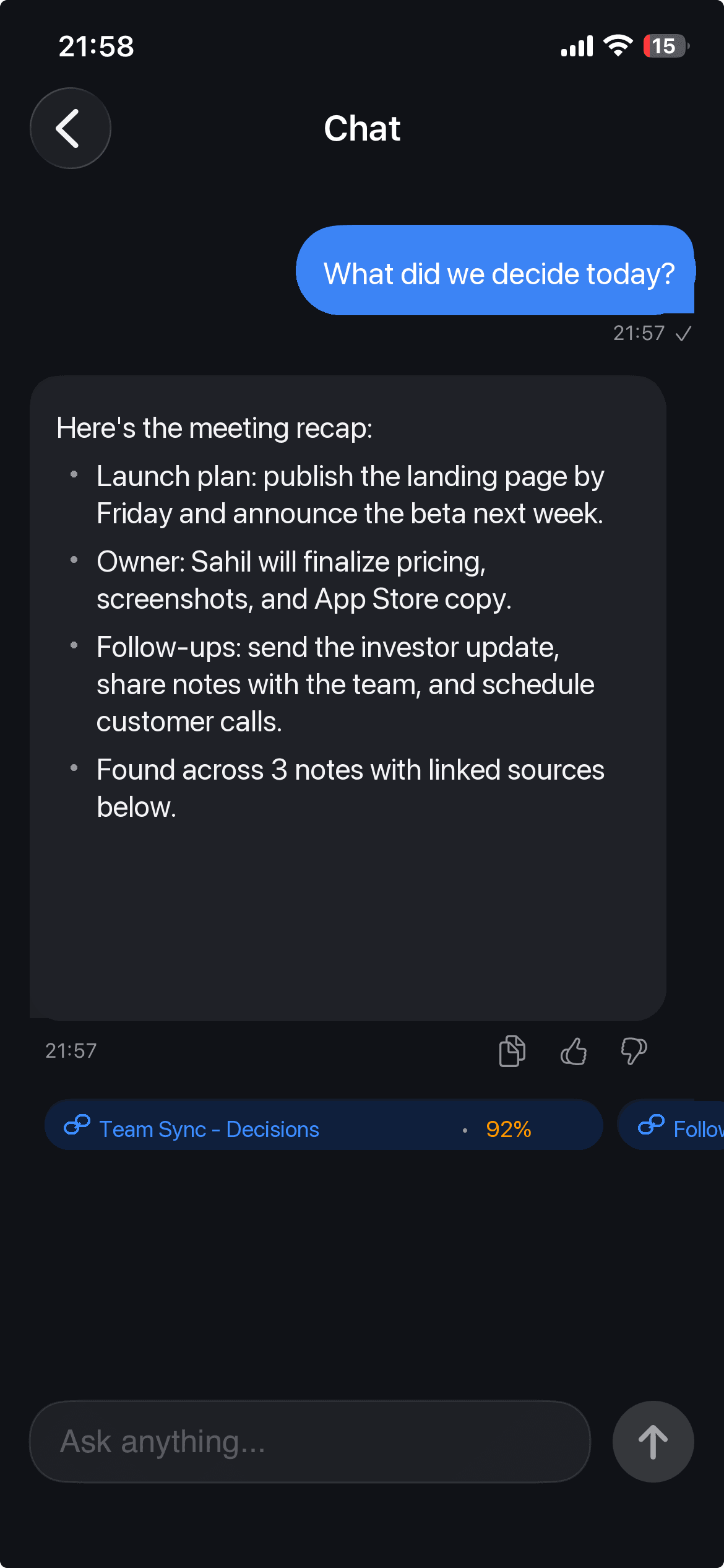 Vista chat di Ask AI con le decisioni delle riunioni dalle note salvate